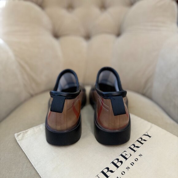 Auth BURBERRY LONDON Iconic Nova Check Women's Ankle Rain Runner Boots - Picture 4 of 6